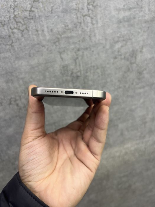 iPhone 15pro max idalniy holatda 84% yomks 256ГБ