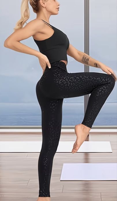 Яке GUESS за 79€  от 154€