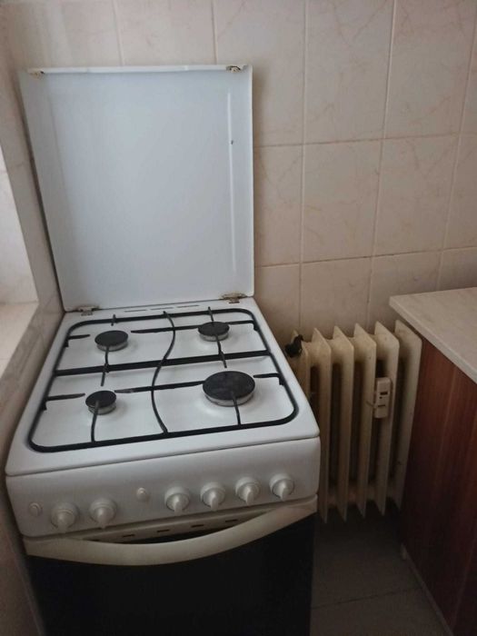 Inchiriez garsoniera Brazda lui Novac