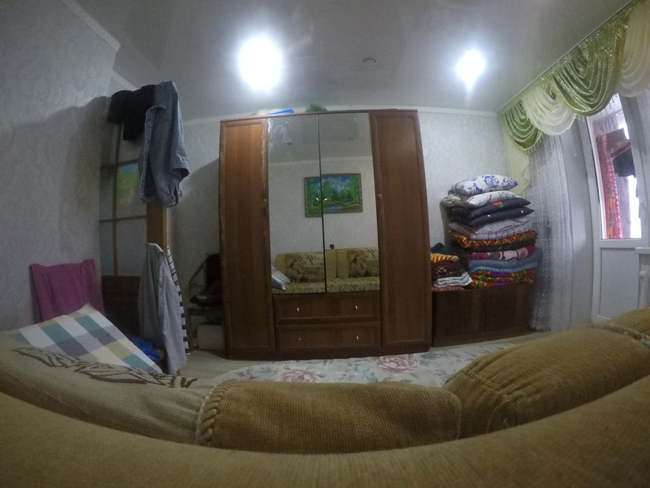 Мебель. Шкаф б/у.