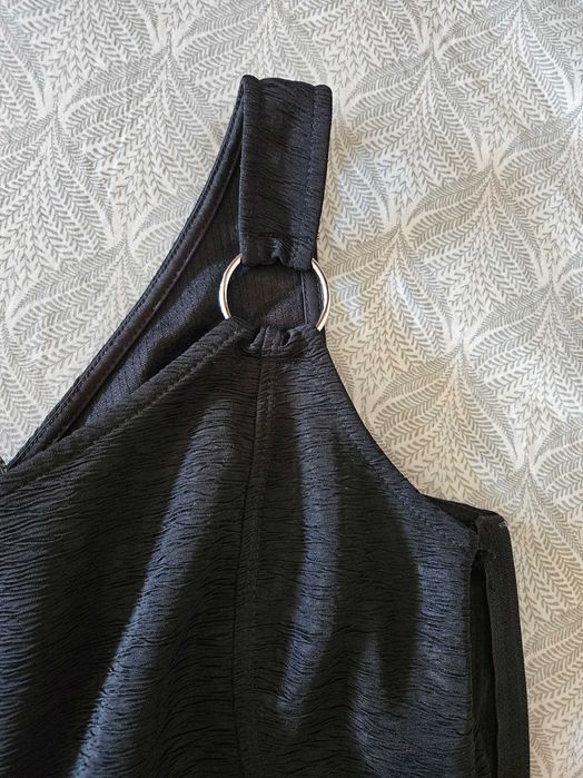 Асиметрична рокля H&M