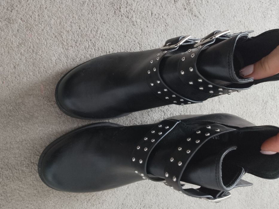 Дамски боти размер 38