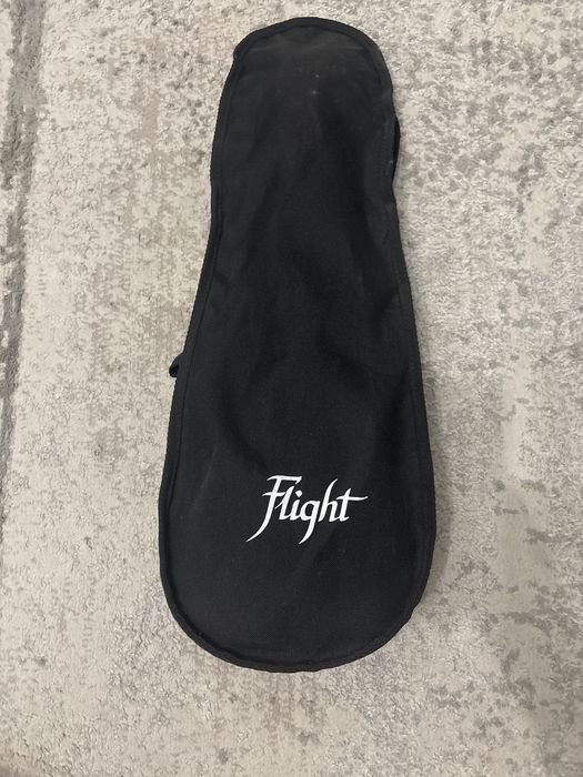 СРОЧНО продам Укулеле flight