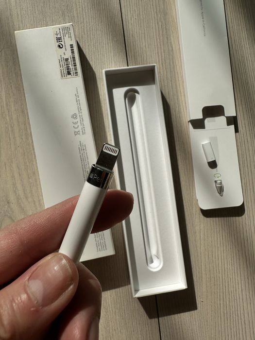 Продам apple pencil