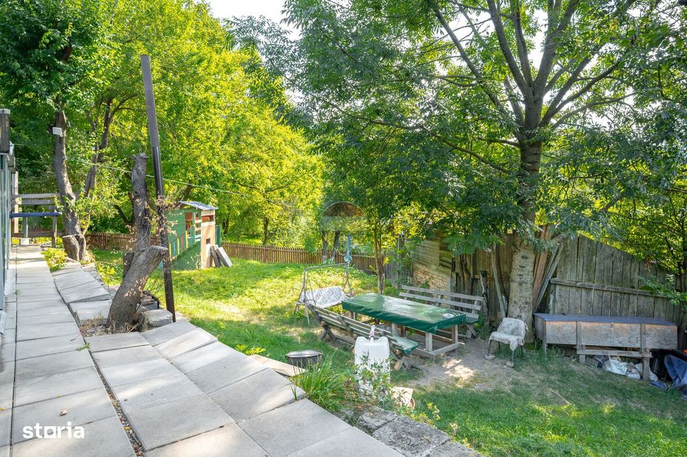 Apartament cu 3 camere, parcare, curte si spațiu depozitare în Sacele