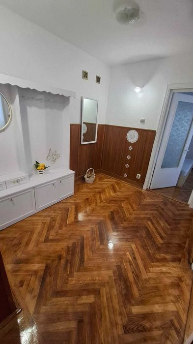 Apartament de închiriat