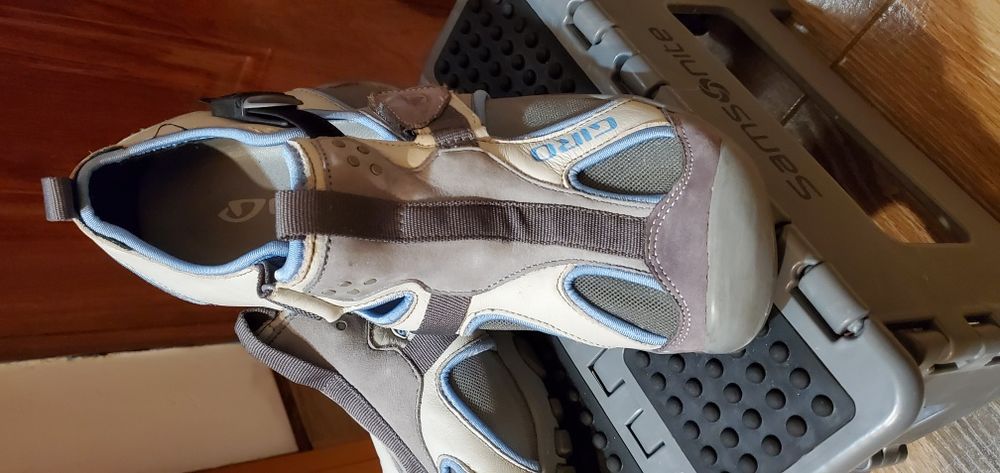 Încălțăminte Giro Xen Grey White Blue size 41 pt ciclism, drumeții etc