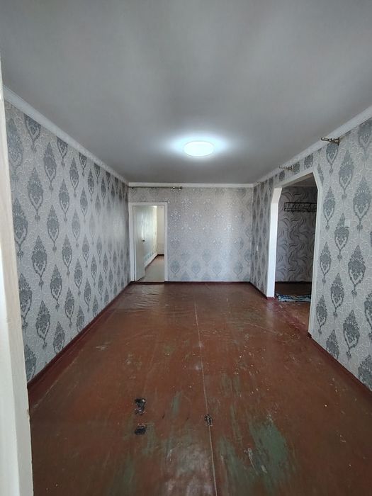 Киргули 16 мактаб енида