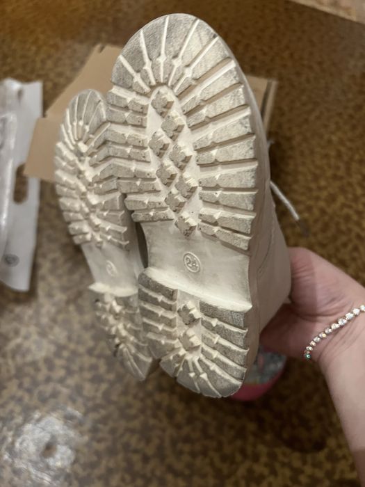 Обувь для девочки даром