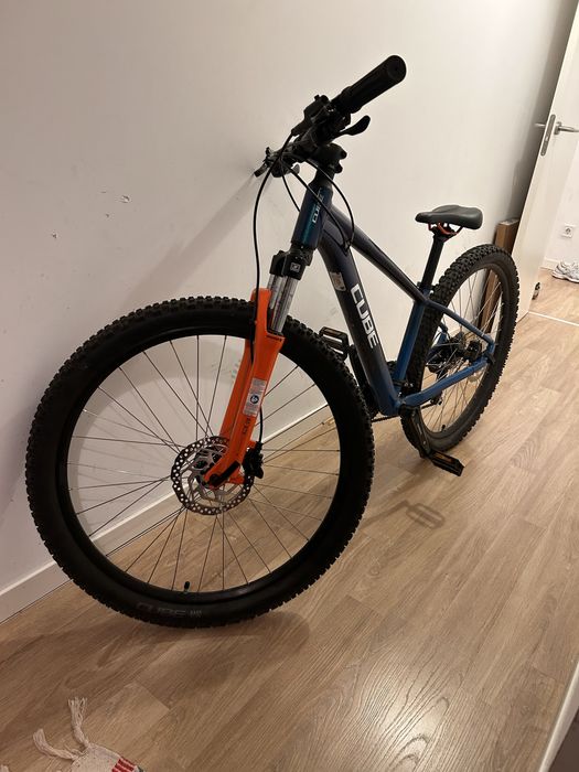 Vand bicicleta cube acid 260 folosita de foarte putine ori