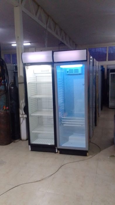Витринный холодильник / Холодильник / Витрина
