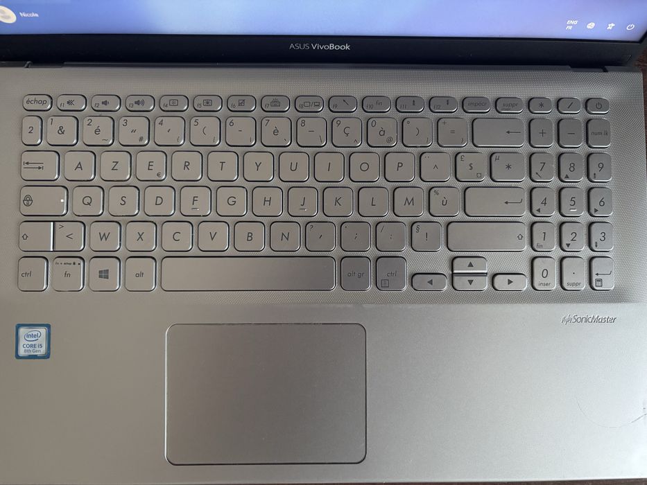 Asus VivoBook 15