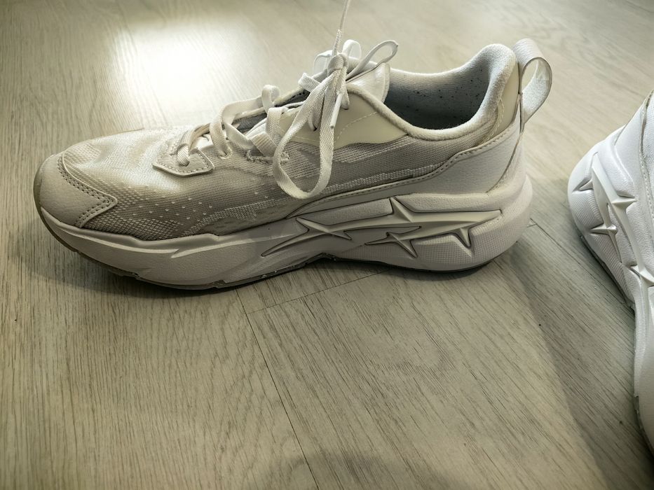 Дамски маратонки Puma – Снежнобели
