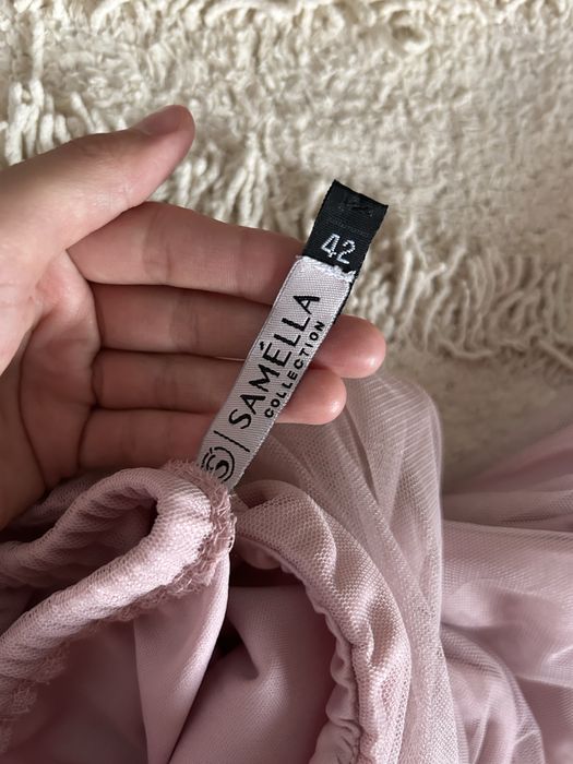Продаю 2 пышных коктейльных платья