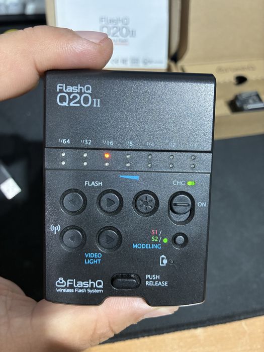 FlashQ Q20II LightPix Lab
