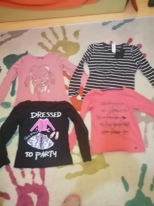 Блузи за момиче.