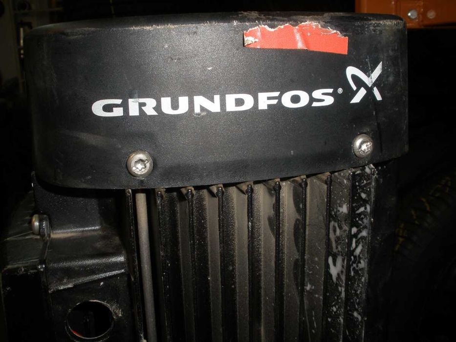 vand pompa  circulatie GRUNDFOS TPE 65-230/2-AFA-BAQE 3KW pret 4500ron