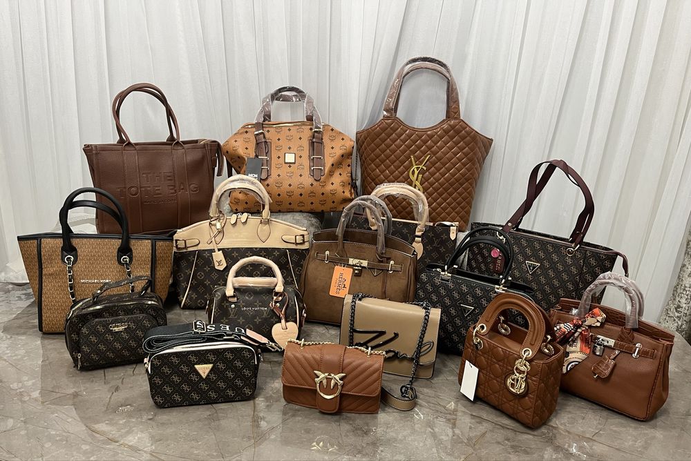 Различни брандове chanel ,celıne,pınko.chrıstıan малки и големи чанти