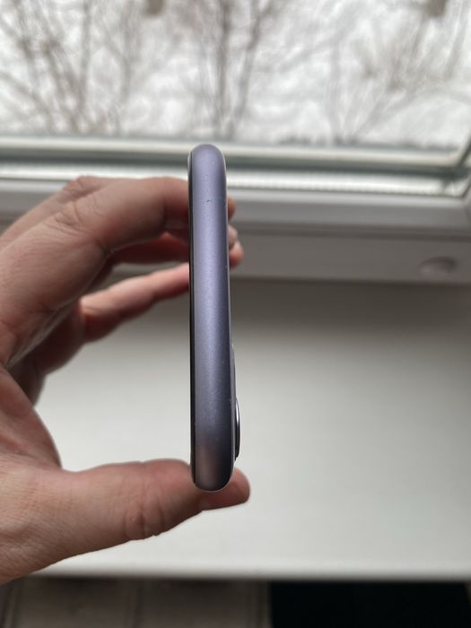 Продаю Iphone 11 64 гб