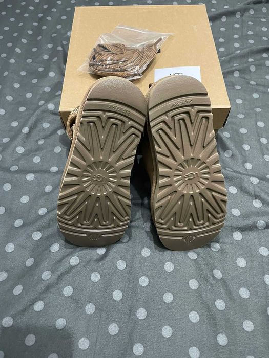 UGG Lowmel Chestnut Maro 38 Noi Nepurtati