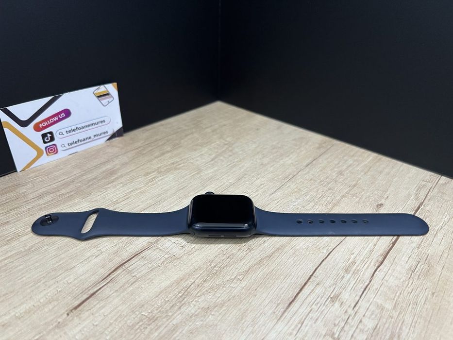 Apple Watch SE3 40mm Midnight Aluminium Case Midnight Sport Band Secon