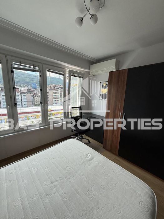 Дава се под наем Двустаен апартамент в София, Гоце Делчев - 60 кв.м за 663 € - Снимка #4