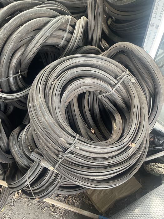 резиновый уплотнительный профиль EPDM;