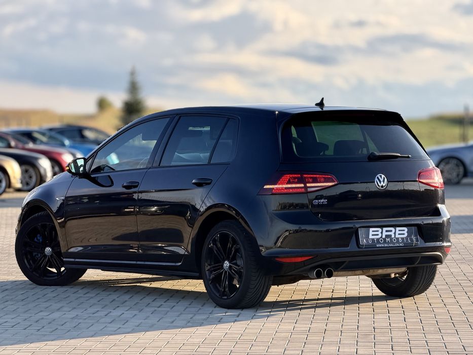 • Vw Golf 7 GTE 2016 / Benzina + Electric • Parc Auto / Rate / Garantie •