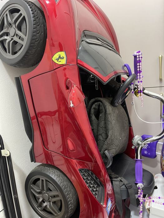 Детская машина Ferrari