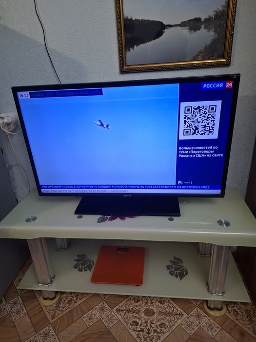 Продам тумбу стекло