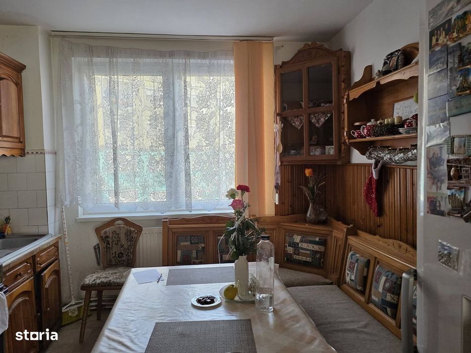 Apartament 3 camere de vânzare – Salonta, strada Mărăști
