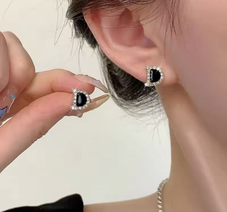 10 лева нови обици