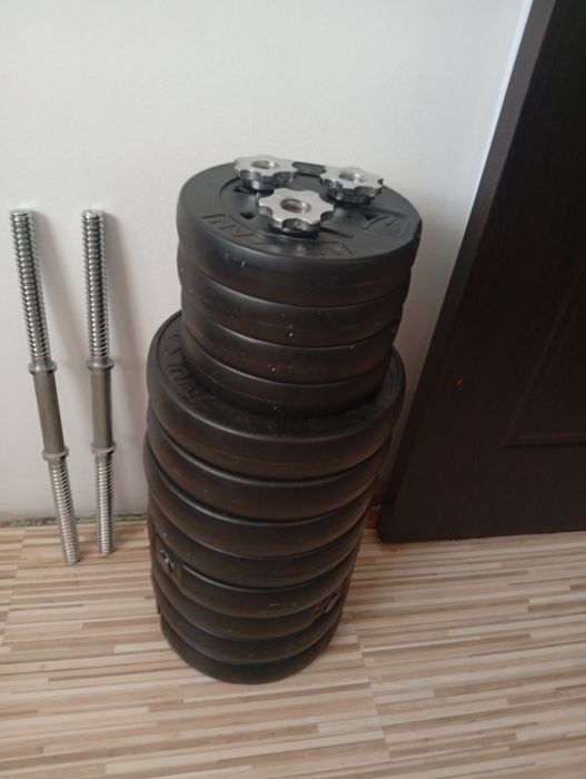 Vând set de gantere