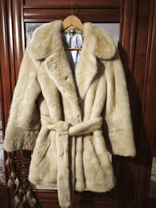 Haina de blana naturala din vizon