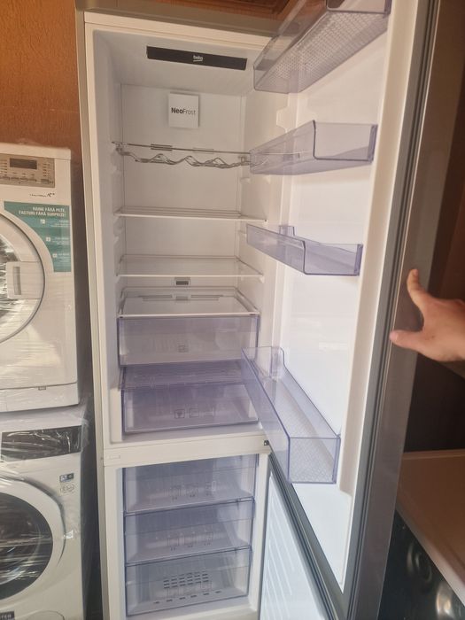 Vand frigider garantie și transport