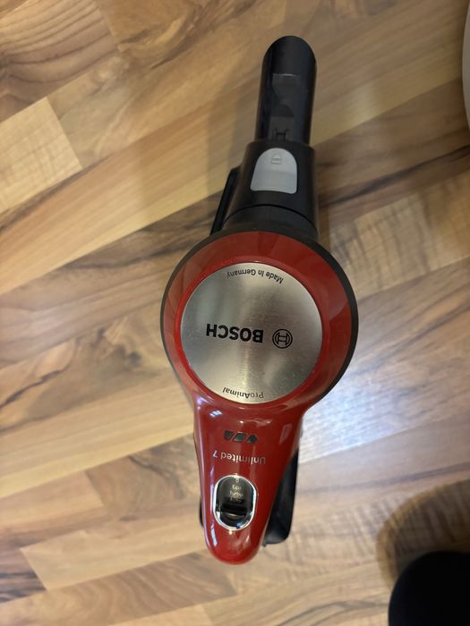 Vand aspirator vertical Bosch