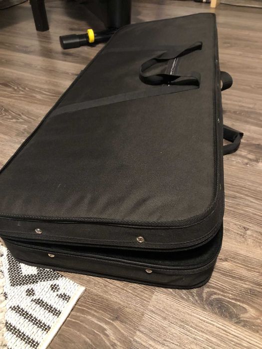 Jackson JS32Q DKA Transparent Black + case spuma (optional)