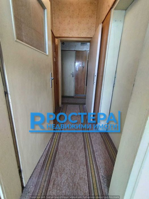 Продава се Тристаен апартамент в Търговище, Център - 85 кв.м за 984 €/кв.м - Снимка #9