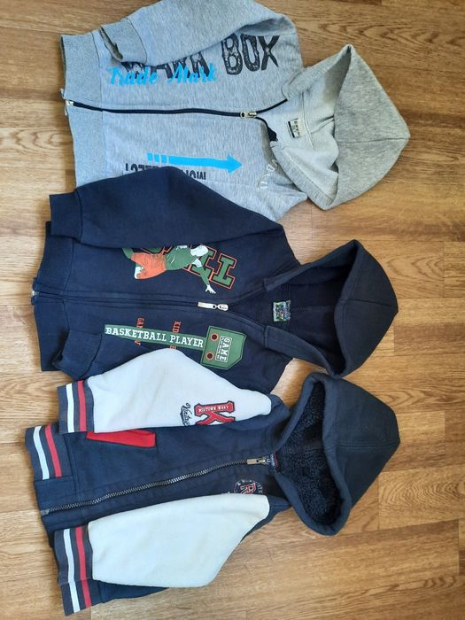 Рубашки,кофты тёплые,костюмы