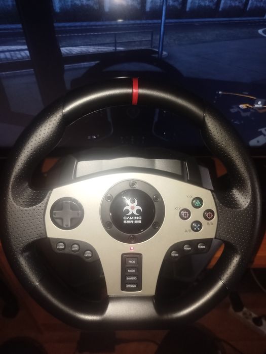 Vând volan Myria MG7418 cu pedale și schimbător