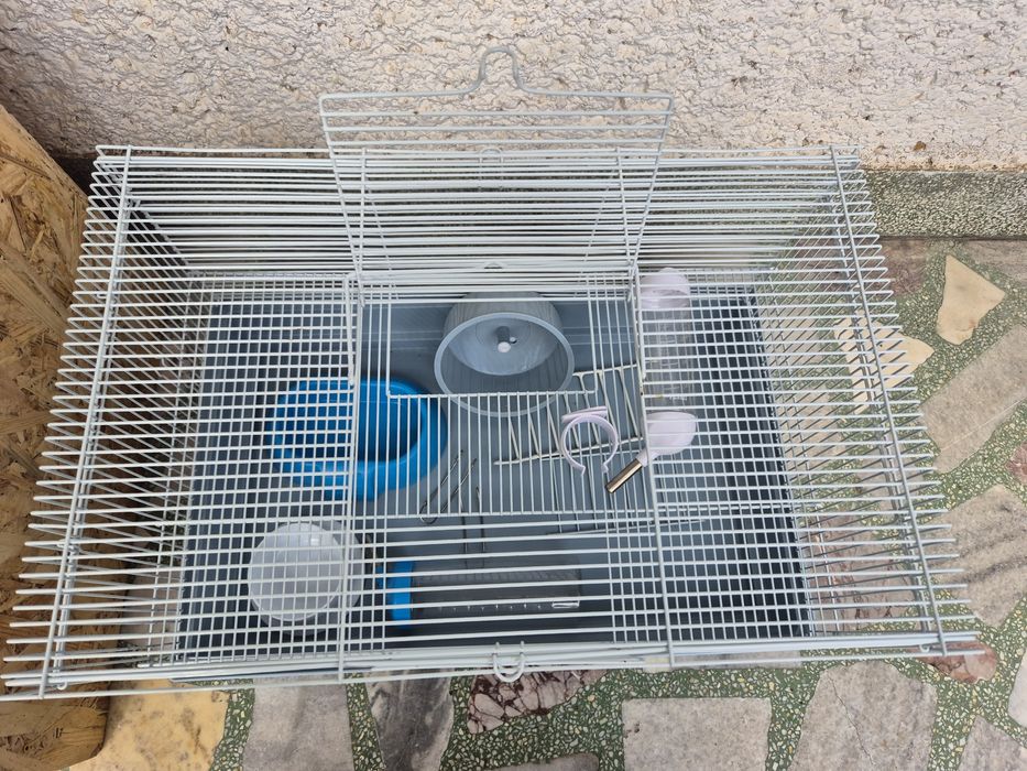 Оборудвани клетки за зайци, хамстери, пътпъдъци, морски свинчета и др.