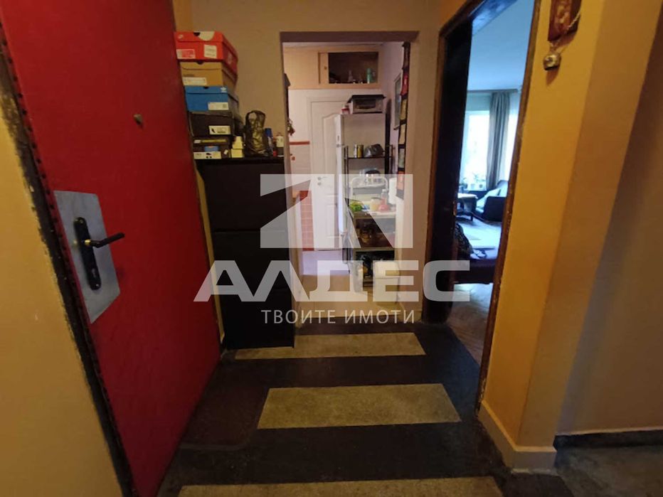 Дава се под наем Четиристаен апартамент в София, Център - 112 кв.м за 920 € - Снимка #11