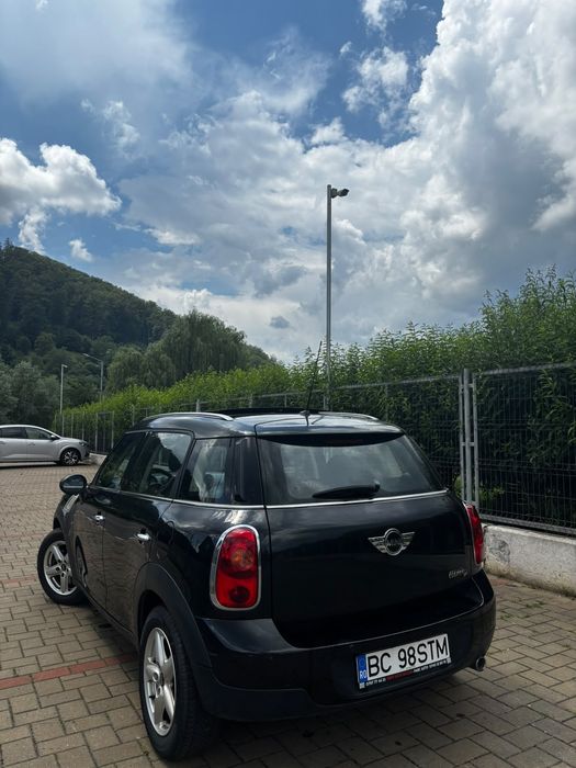 Mini Cooper Countryman.