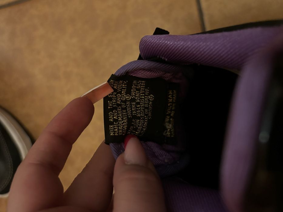 Nike Air Force 1 LV8