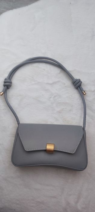 Дамски  чанти в различни цветове