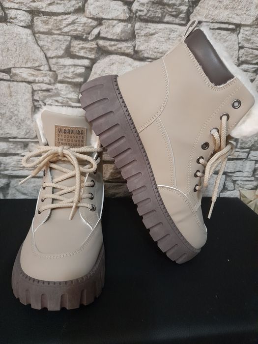 Зимни топли боти