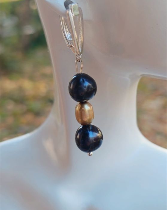 Cercei cu perle de culoare neagra si maro, copii