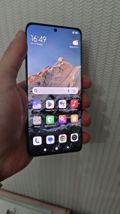 Xiaomi 12 256GB в хорошем состоянии