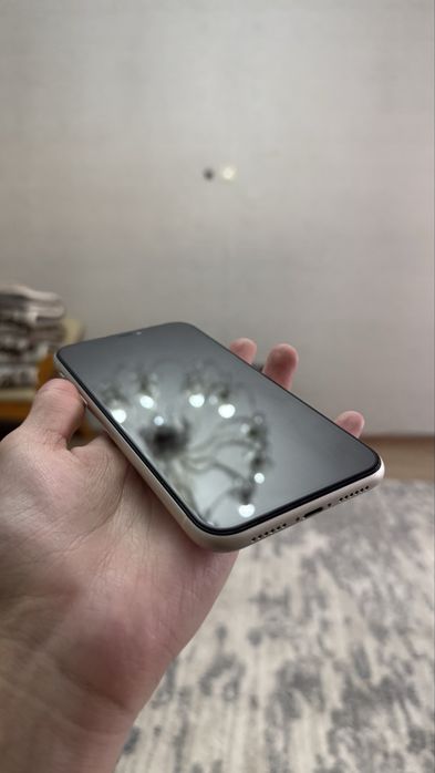 iPhone 11 Чистый