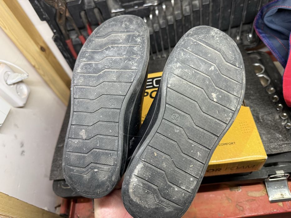 Обувь 34 размер отдам даром